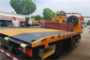 伍家岗附近拖车电话号码服务